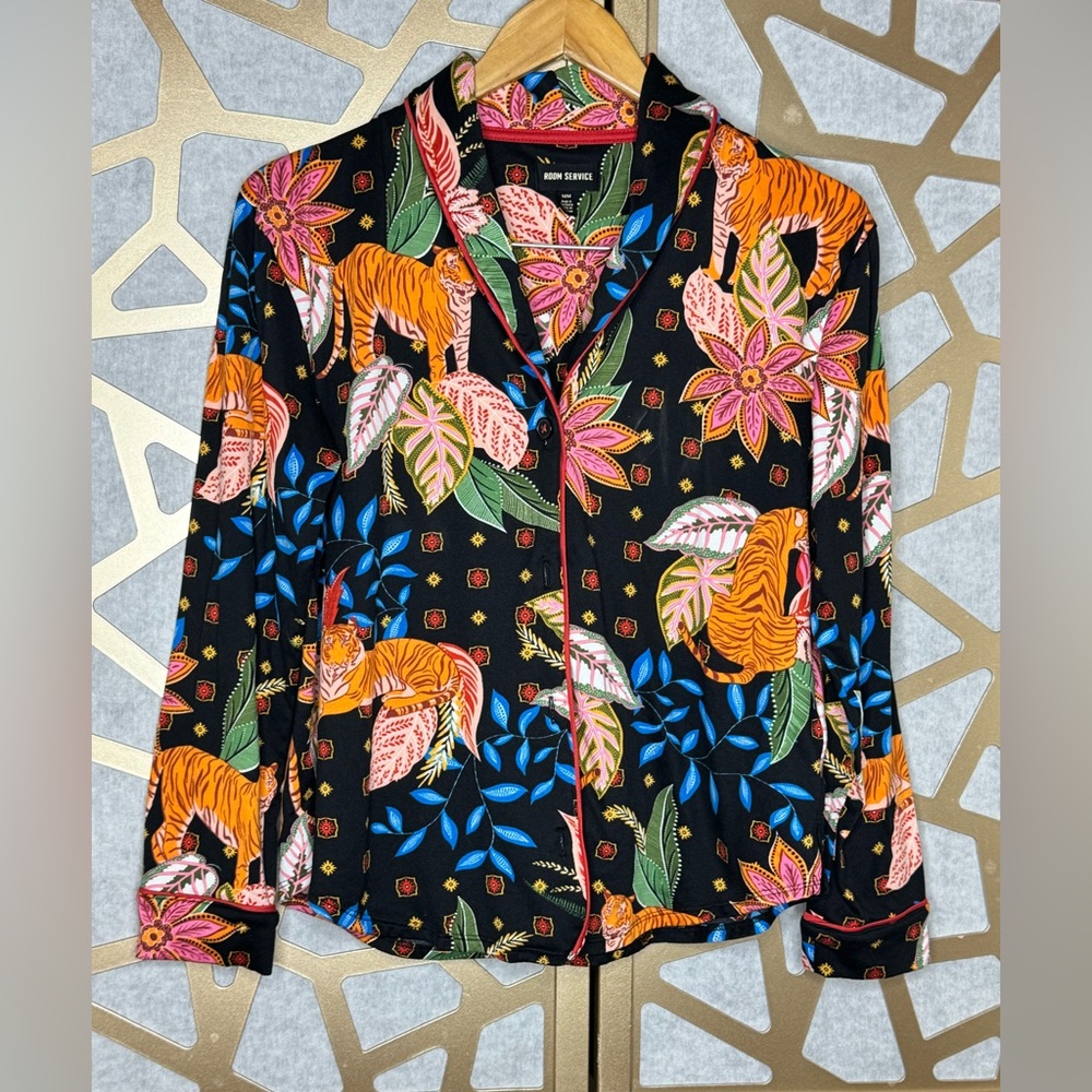 Room Service Ladies' Shawl Collar Pajama Shirt Size M